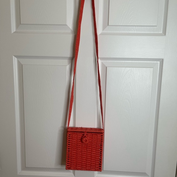 90’s Inspired Orange Crossbody Macramé Rattan Basket Handbag - Picture 12 of 13